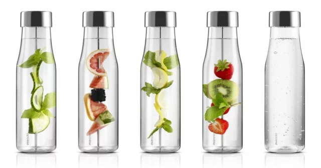 Mit unseren Karaffen schmeckt jedes Wasser. Die Geschmacksrichtung wählt ihr selbst ganz nach Lust und Laune. Hauptsache ihr trinkt ausreichend! Wir haben eine große Auswahl, kommt vorbei!

#trinken #drink #karaffe #wasser #geschmack #trinkwasser #lifestyle #design #nordic #danish #nordish #scandinaviandesign #designlovers #conceptstore #shoplocal #vorort #halle #hallesaale #halleandersaale #salzstadthalle #verliebtinhalle