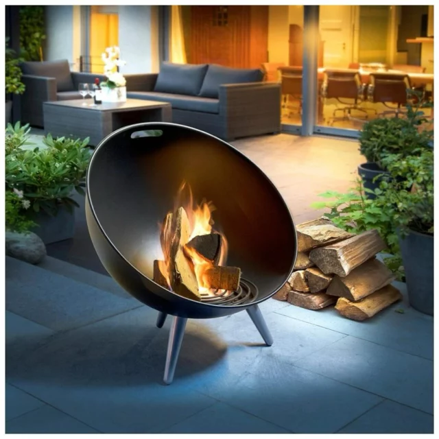 Am Wochenende wird es endlich wieder sommerlich und wir können den ganzen Tag draußen verbringen. Am Abend verbreitet unsere Feuerschale nach dem Grillen gemütliches Lagerfeuerfeeling. 

#sommer #sonne #lagerfeuer #grill #feuerschale #sommerabend #sunset #summerfeelings #draußen #hygge #conceptstore #shoplocal #halle #hallesaale #halleandersaale #san